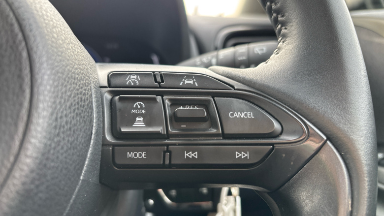 Toyota Yaris 1.5 Hybrid Design 5dr CVT Hybrid Hatchback